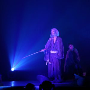 【観劇レポ】鈴木拡樹の五感を“観る”演技に、心奪われる。舞台『どろろ』の見どころを徹底解説 イメージ画像