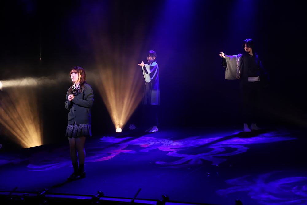 八大天狗が目の前に…！妖艶な世界観で魅せる舞台版「BLACK BIRD」ゲネプロレポ（画像51枚） イメージ画像