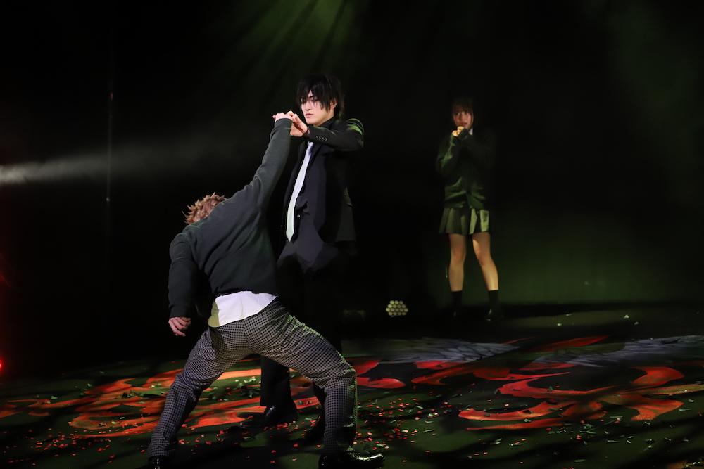 八大天狗が目の前に…！妖艶な世界観で魅せる舞台版「BLACK BIRD」ゲネプロレポ（画像51枚） イメージ画像