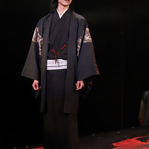 八大天狗が目の前に…！妖艶な世界観で魅せる舞台版「BLACK BIRD」ゲネプロレポ（画像51枚） イメージ画像