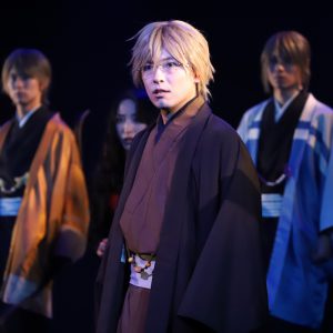 八大天狗が目の前に…！妖艶な世界観で魅せる舞台版「BLACK BIRD」ゲネプロレポ（画像51枚） イメージ画像