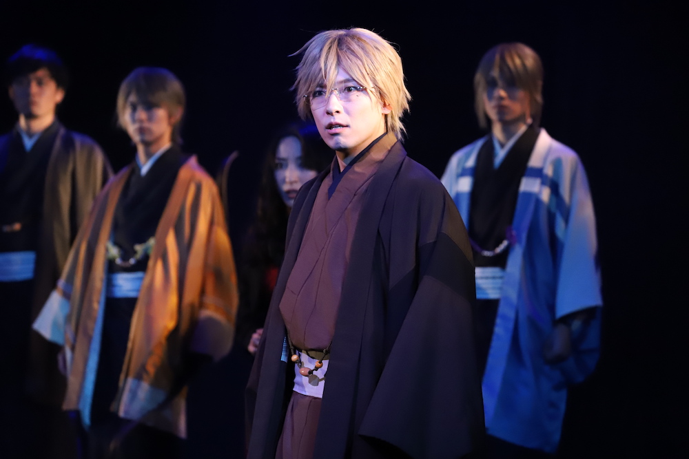 八大天狗が目の前に…！妖艶な世界観で魅せる舞台版「BLACK BIRD」ゲネプロレポ（画像51枚） イメージ画像
