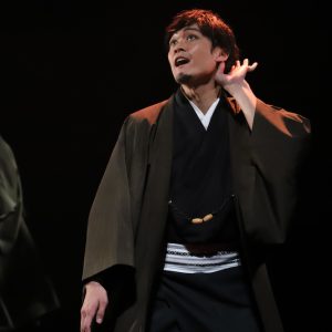 八大天狗が目の前に…！妖艶な世界観で魅せる舞台版「BLACK BIRD」ゲネプロレポ（画像51枚） イメージ画像