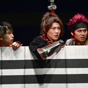 交錯するそれぞれの正義と葛藤、怒涛のアクションで描く舞台「双牙〜ソウガ〜」新炎 開幕 イメージ画像