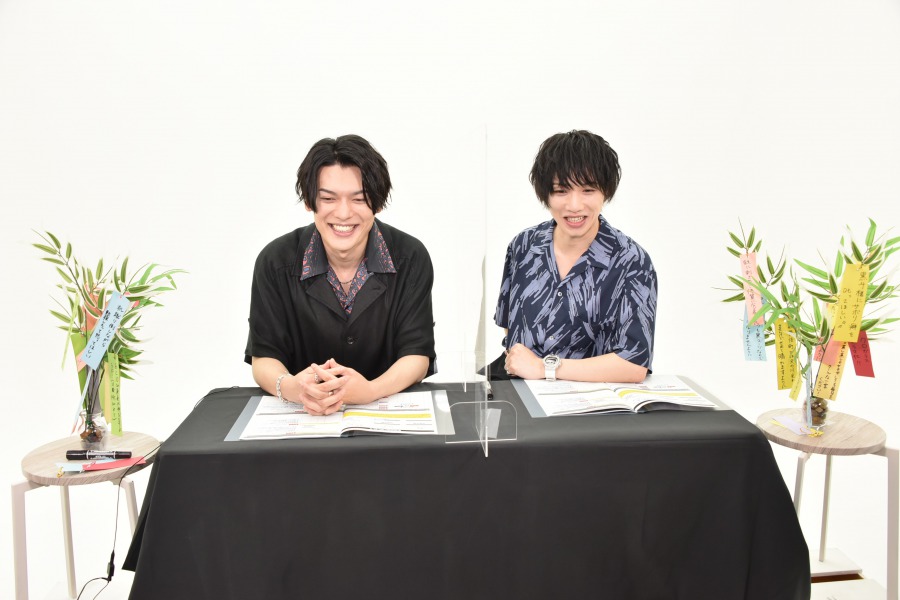 崎山つばさ＆植田圭輔、高校時代の青春をプレイバック　映画『クロガラス』コメンタリー配信レポート イメージ画像