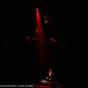 舞台「プレイタの傷」東京公演スタート、菊池修司らのコメント＆舞台写真第2弾が公開 イメージ画像