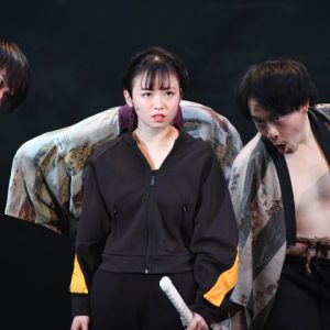 今泉佑唯、殺陣25％増量で筋肉隆々？　舞台「修羅雪姫」が開幕 イメージ画像