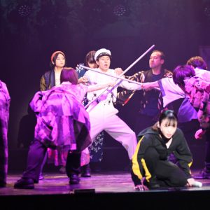 今泉佑唯、殺陣25％増量で筋肉隆々？　舞台「修羅雪姫」が開幕 イメージ画像