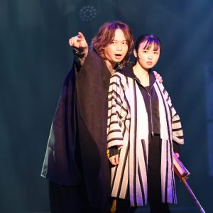 今泉佑唯、殺陣25％増量で筋肉隆々？　舞台「修羅雪姫」が開幕 イメージ画像
