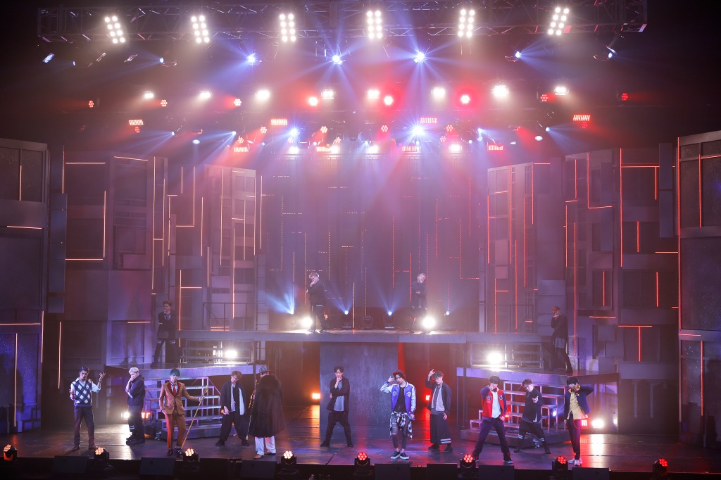 荒牧慶彦「このステージでしか体験できないラップバトル」、ヒプステ《どついたれ本舗 VS Buster Bros!!!》開幕 イメージ画像