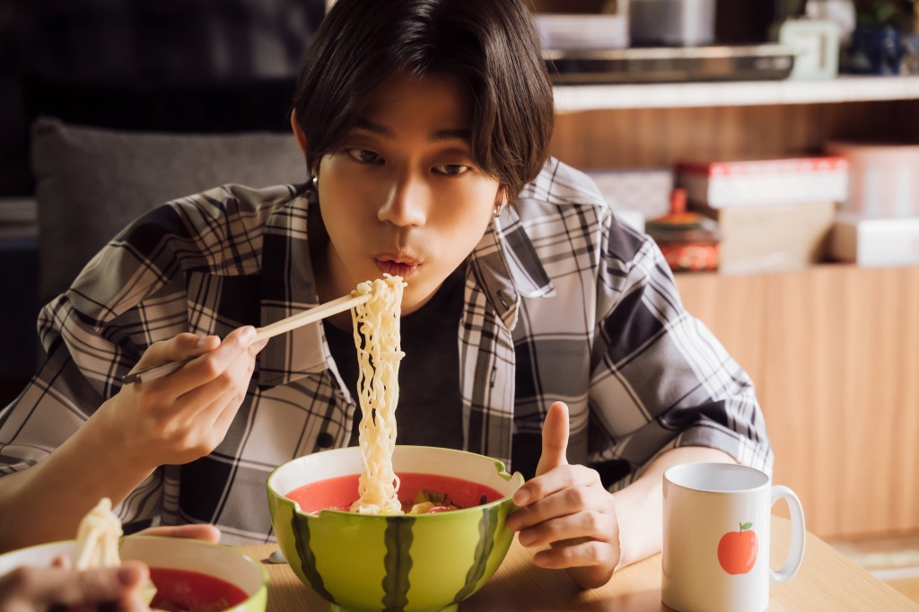 映画『アキはハルとごはんを食べたい』Blu-ray＆DVDが9・6に発売 イメージ画像