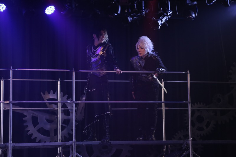 日向野祥・フクシノブキら出演、第三次世界大戦敗戦後の日本が描かれる『漆黒ノ戰花−再演−』ゲネプロレポート イメージ画像